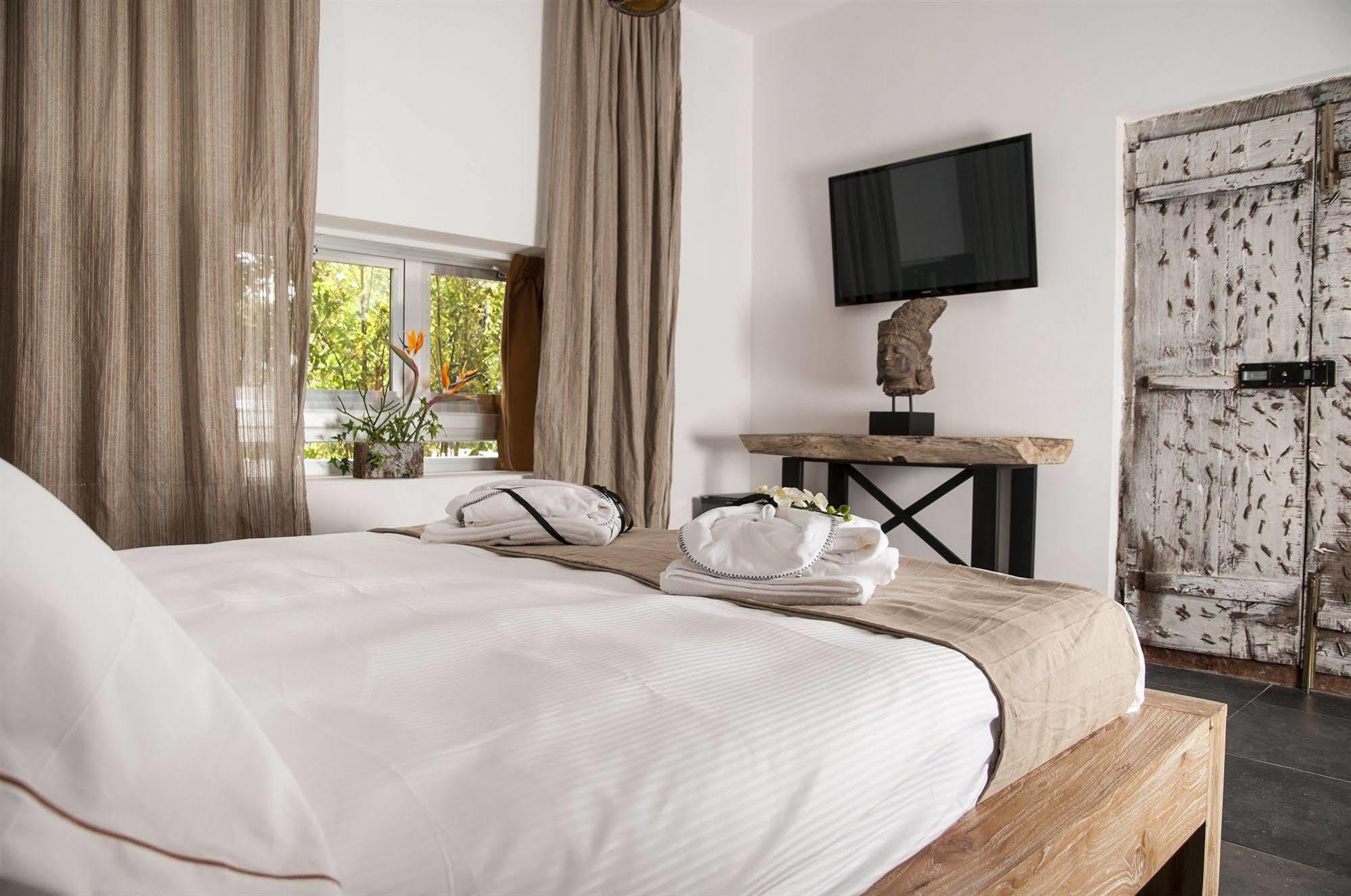 Bed and Breakfast Seven Maze Charming House Bari Exterior foto
